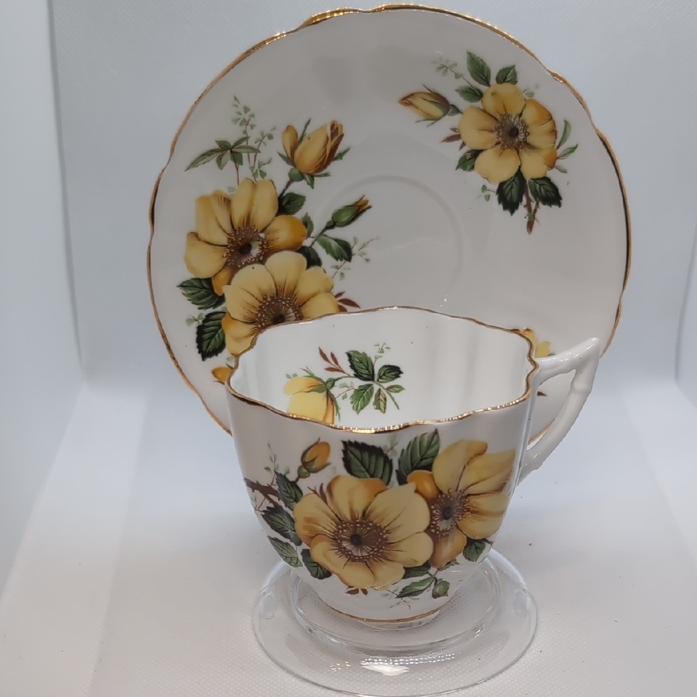 Windsor Floral Yellow Tea Cup and Saucer Set